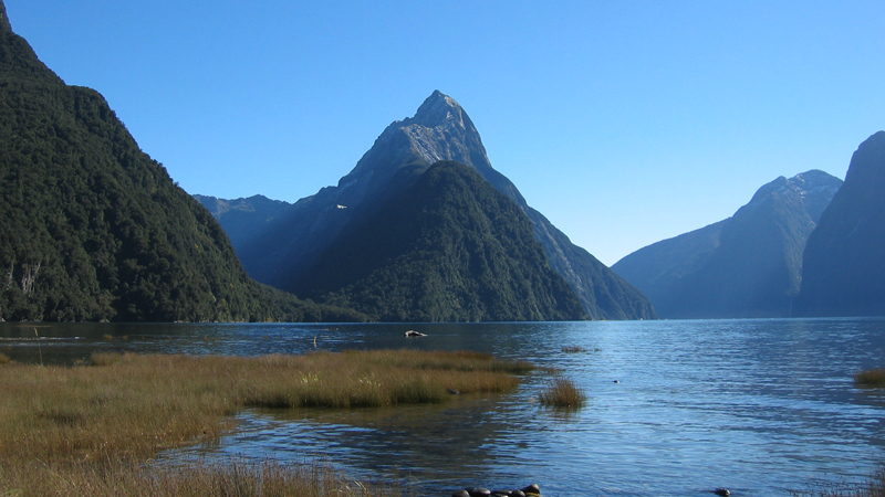 This trip provides a spectacular flight through Milford Sound with the added bonus of Mt Aspiring. Take in endless panoramic views of lakes, forested river valleys, waterfalls, jagged razor backed ridge lines and snow covered peaks along the way.